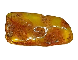 Baltic amber -cca 1,88 g-3,2x1,7x0,3 cm