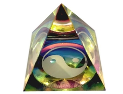 Yin Yang Crystal Pyramid 5cm