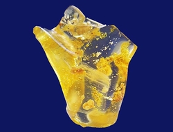  Amber Copal  Madagascar-cca 4,61 g-4,5x2,5x0,8 cm