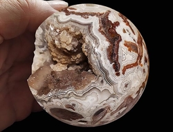 Achát s krystalickým středem -  koule - 6,7 cm - cca 336 g