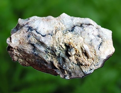 Morion z Jickovic o rozměru 8x4x2 cm - cca 119 g