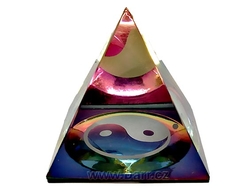 Yin Yang Crystal Pyramid 5cm